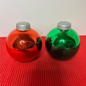 Vintage Russ Ceramic Salt and Pepper shakers  Red & Green shaped like Ornaments